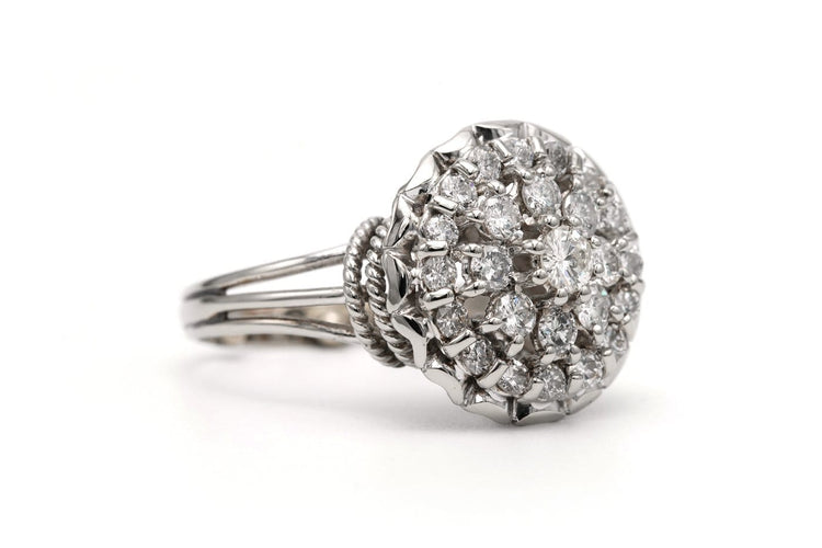 Bague 54 Bague années 50 en or blanc 18 carats et diamants taille brillant 58 Facettes 23501