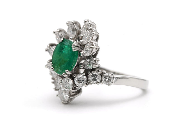 Bague 52 Bague années 70 en or blanc, émeraude et diamants 58 Facettes 23539