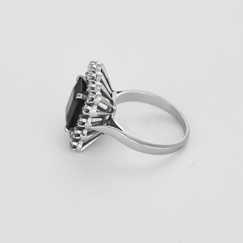 Bague 50.5 Bague vintage en or blanc, saphir et diamants 58 Facettes B260062