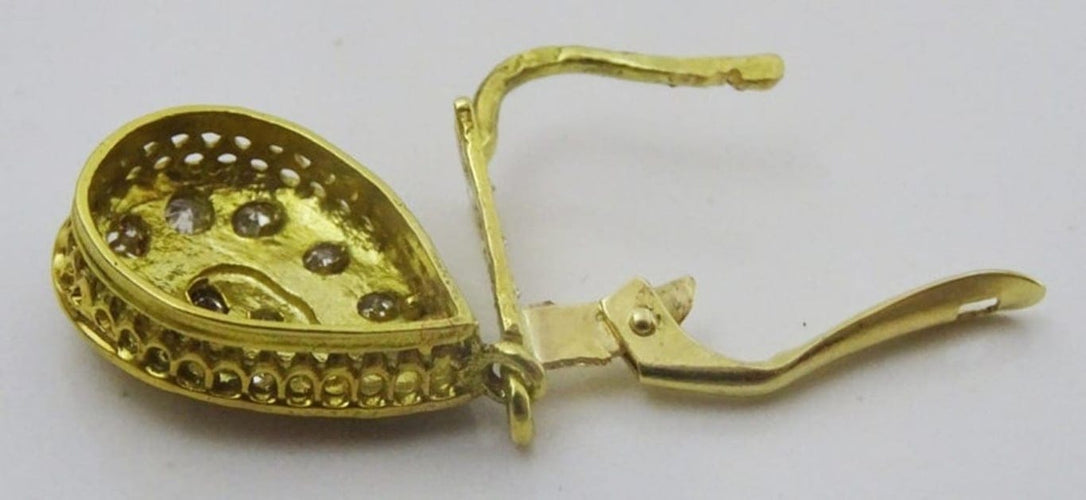 f10cb589-c6dd-4e92-dbf7-e2b0f840dc00