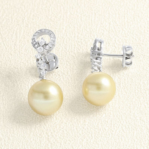 boucles-d-oreilles-pendants-perles-or-blanc-et-diamants.jpg