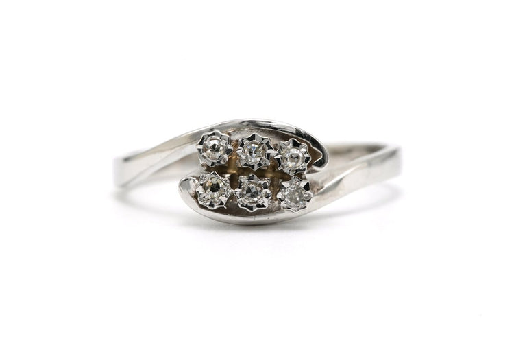 Bague 55 Bague années 70 en or blanc 18 carats sertie de diamants 58 Facettes 23337