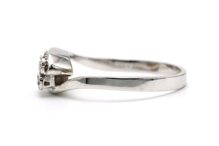 Bague 55 Bague années 70 en or blanc 18 carats sertie de diamants 58 Facettes 23337