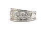 Bague 52 Bague contemporaine en or blanc 18 carats sertie de diamants 58 Facettes B818