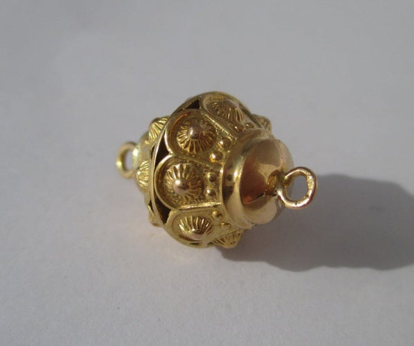 4aa80552-5f88-4349-da43-c68ed3993d00