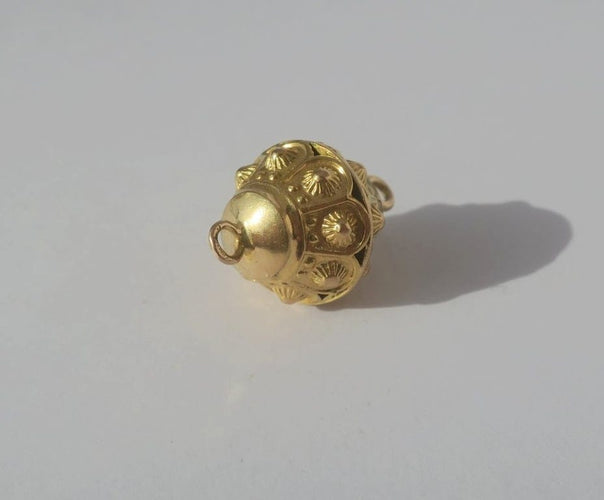 6db7a3bb-db49-4a9d-c42c-2e8e60ed4600