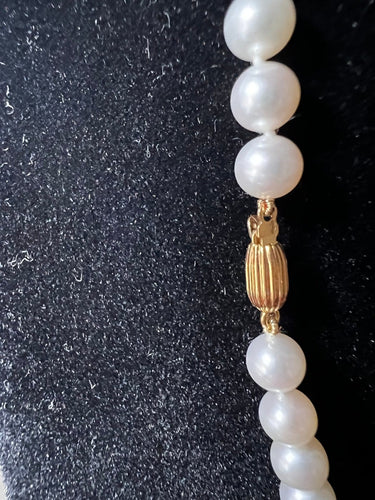 Collier Collier choker en or jaune 18k et perles de culture blanches 42 cm 58 Facettes 933