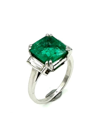 d7c11858-5c71-49b9-cb42-e33db236f300