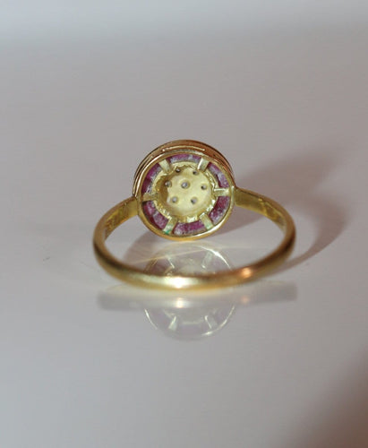 Bague 57.5 Art Déco - Bague ronde en or jaune, rubis et diamants 58 Facettes 539