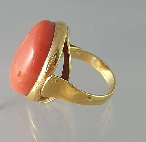 Bague 56 Bague en or jaune 750 sertie d’un cabochon de corail 58 Facettes R 1673  Nio