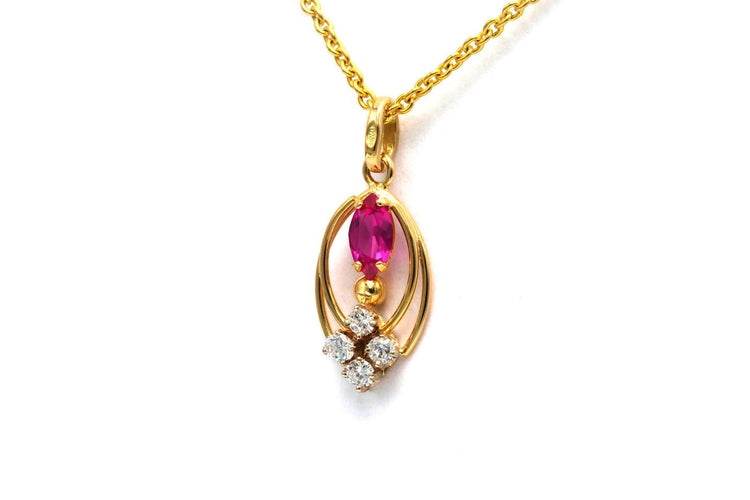 Pendentif Pendentif contemporain en or jaune, rubis et diamants 58 Facettes 23515