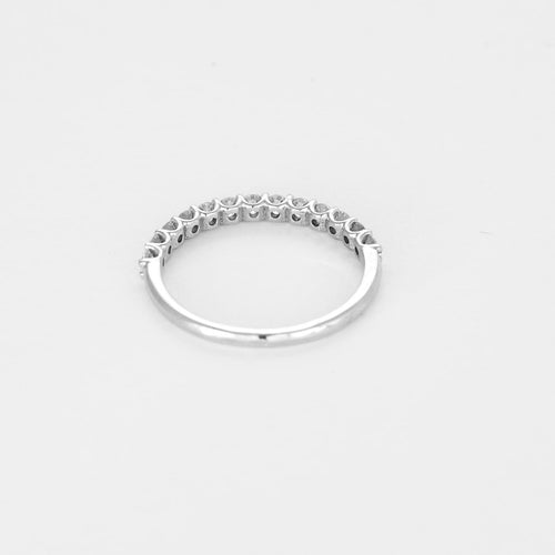 Bague 51 Demi-alliance - Bague en or blanc 18 carats et diamants 58 Facettes BAGUE-001