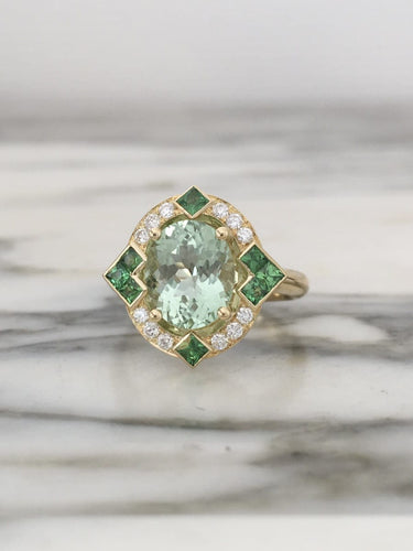Bague 55 Bague en or jaune 18K avec tourmaline, diamants et tsavorites 58 Facettes 241