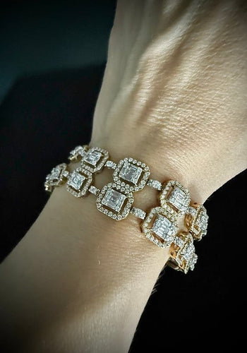 ce12ee1e-d6fb-46f9-f003-f4f91b376900