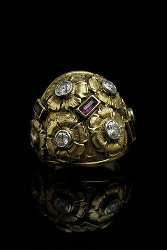 Bague Cozzolino - Bague bombée en or jaune 18K diamants et rubis 58 Facettes