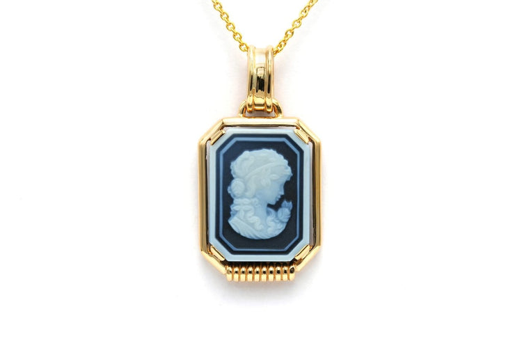 Pendentif Pendentif années 50 en or jaune 18 carats serti d’un camée en agate 58 Facettes 23514