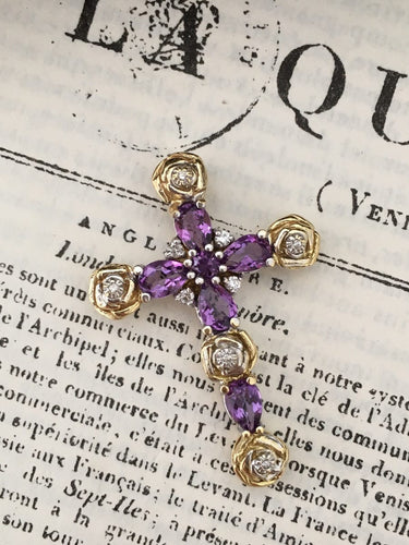 Pendentif Croix - Pendentif en or blanc et jaune 18K améthystes et diamants 58 Facettes 242
