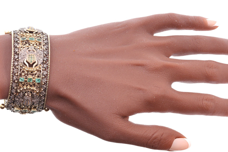 26050-0270.p01_Bracelet vittoriano neoeegiziano con cerniera con diamante e gemma Set scarabei-it.jpg