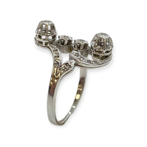 Bague 56 Bague ancienne en or blanc 750 sertie de diamants 58 Facettes 330091957