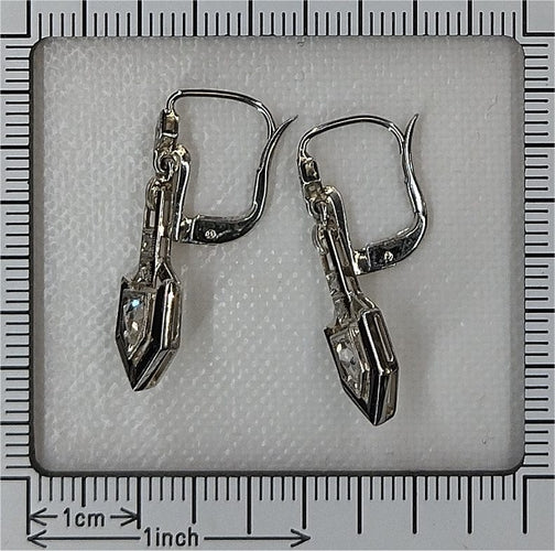26019-0136.p10_Art Deco Diamond and Onyx Earrings with Pear Shaped Diamond Drops-en.jpg