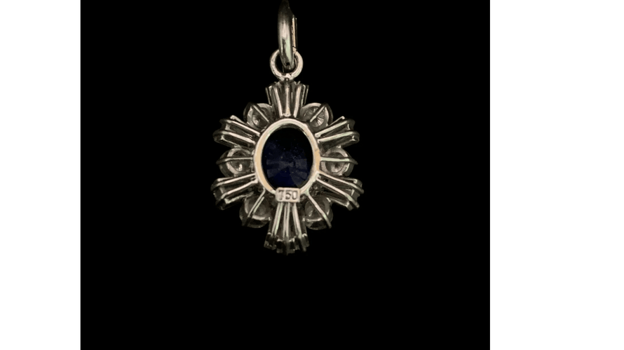 Pendentif Pendentif en or gris 750, saphir ovale et diamants 58 Facettes LP213