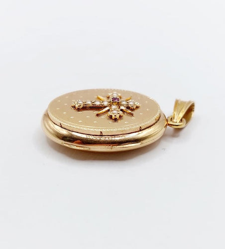 0c64095f-034d-47a2-6129-8d782ecbf800