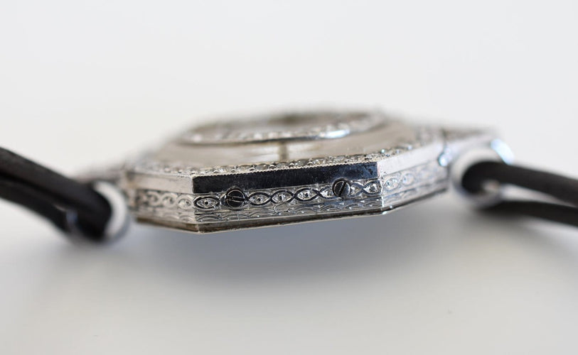 Montre Vacheron Constantin - Montre de dame Art déco en platine, or blanc et diamants 58 Facettes VC-500