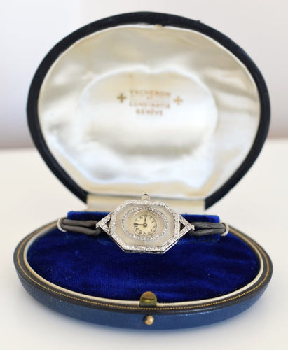 Montre Vacheron Constantin - Montre de dame Art déco en platine, or blanc et diamants 58 Facettes VC-500