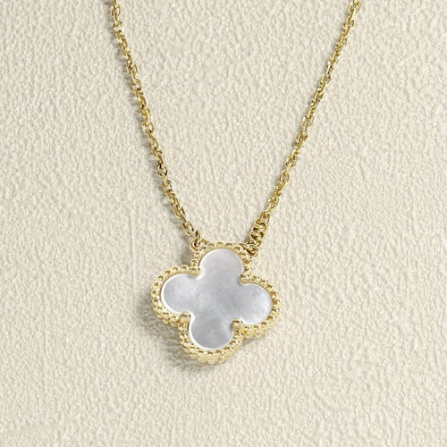collier-van-cleef-arpels-alhambra-nacre-or-jaune.jpg