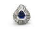 Bague 52 Bague années 70 en or blanc 18 carats, saphir et diamants baguette 58 Facettes 23538