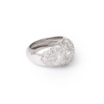 https://cdn.shopify.com/s/files/1/0647/1470/3075/files/BaguedeLuxedeSecondeMain-BagueJoncDiamants2.20CTS-OrGris-BijouterieParis-LesPierresdeJulie_3.jpg?v=1774696399