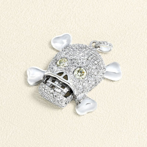 pendentif-vanite-or-gris-et-diamants.jpg