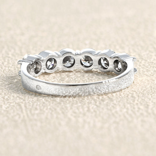Wedding band-demi-tour-or-blanc-et-diamants.jpg