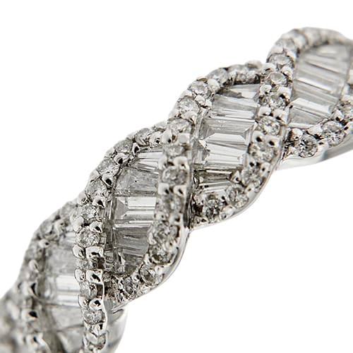https://api-ledial.emberware.it/app/uploads/2026/02/37816-anello-riviere-oro-diamanti-baguette-brillanti_51.jpg