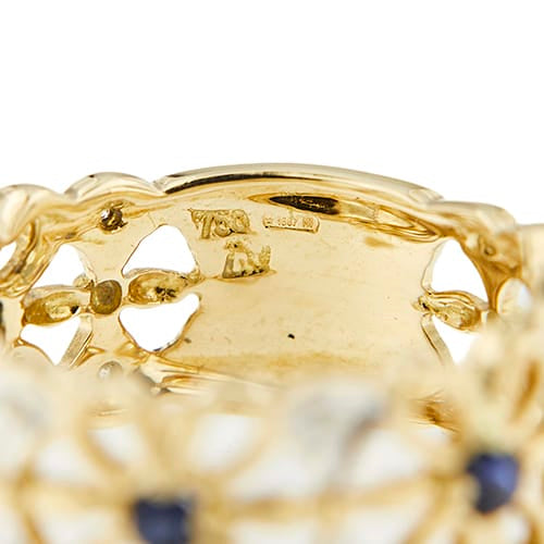 https://api-ledial.emberware.it/app/uploads/2026/02/35044-anello-fascia-due-ori-fiori-zaffiri-diamanti_11.jpg