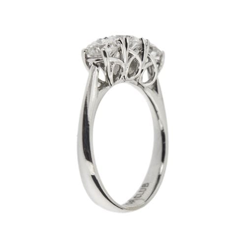 https://api-ledial.emberware.it/app/uploads/2024/04/3550-anello-oro-diamanti-trilogy-7.jpg