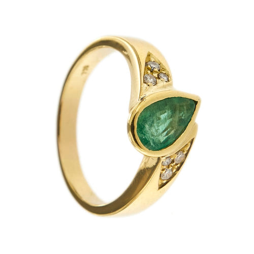 https://api-ledial.emberware.it/app/uploads/2023/09/24033-anello-oro-smeraldo-diamanti-11.jpg