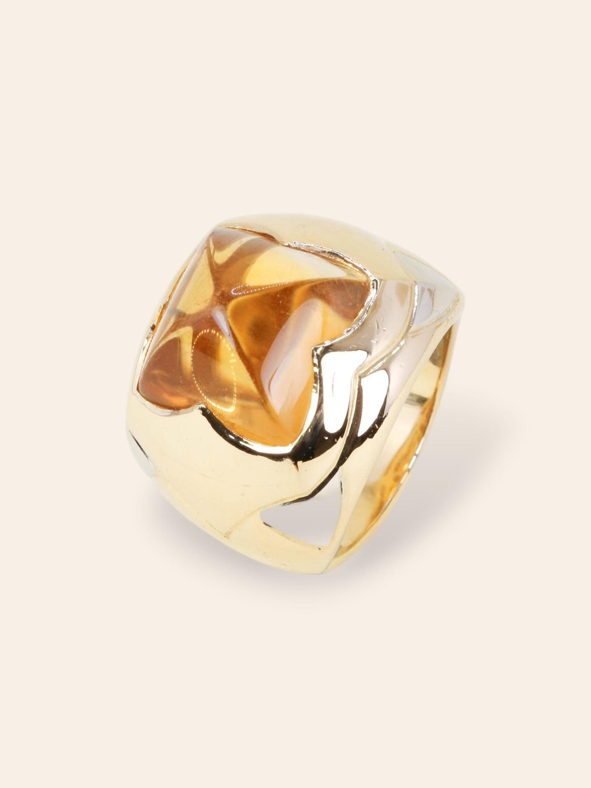 BVLGARI Pyramid ring yellow gold citrine pain de sucre - 58 Facettes