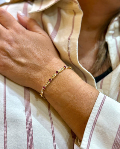 Bracelet Bracelet en or jaune 18 carats, diamants et rubis 58 Facettes Dr