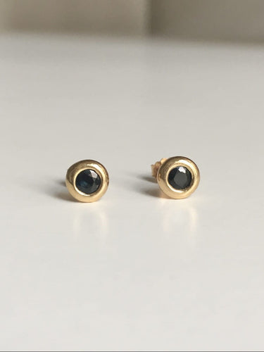 Boucles d'oreilles Puces d’oreilles - Or jaune 18K et saphirs naturels 58 Facettes 249