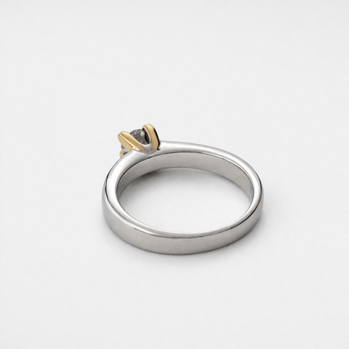 https://18carats.fr/wp-content/uploads/2026/04/35997-36011-Bague-en-or-blanc-et-diamant.png