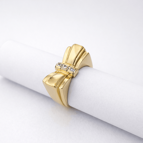 https://18carats.fr/wp-content/uploads/2026/04/35985-35992-Bague-en-or-jaune-et-diamant.png