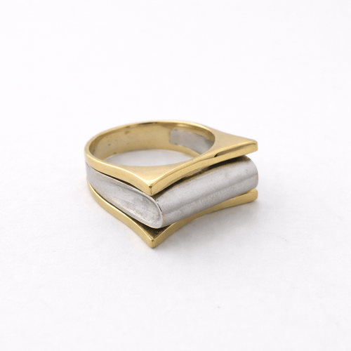 https://18carats.fr/wp-content/uploads/2026/04/35993-36025-Bague-graphique-deux-ors.png