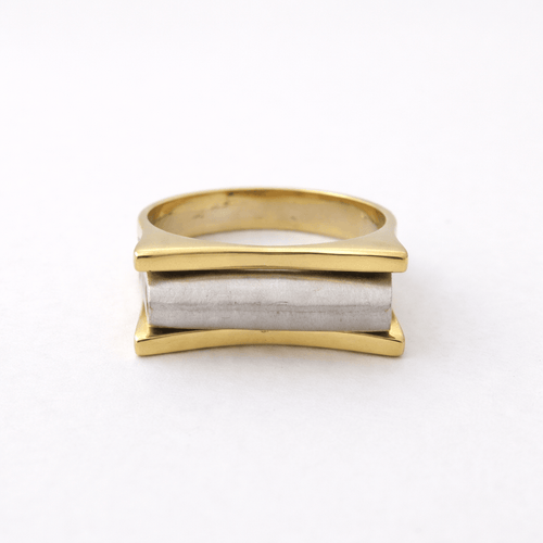 https://18carats.fr/wp-content/uploads/2026/04/35993-36026-Bague-graphique-deux-ors.png