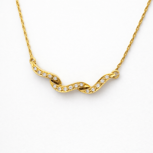 https://18carats.fr/wp-content/uploads/2026/03/35306-35352-Collier-en-or-jaune-et-diamant.png