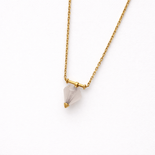 https://18carats.fr/wp-content/uploads/2026/03/35308-35334-Collier-en-or-jaune-orne-dun-quartz-rose-signe-Morgane-Bello.png