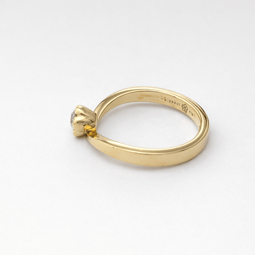 https://18carats.fr/wp-content/uploads/2026/02/35141-35172-Bague-Solitaire-en-or-jaune-et-diamant-taille-brillant-029-ct.png