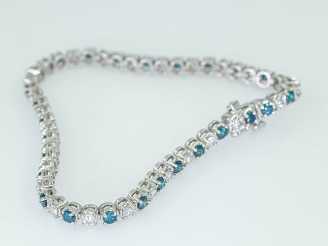 Bracelet Bracelet tennis en or blanc 14 ct et diamants 2,70 ct 58 Facettes AS26