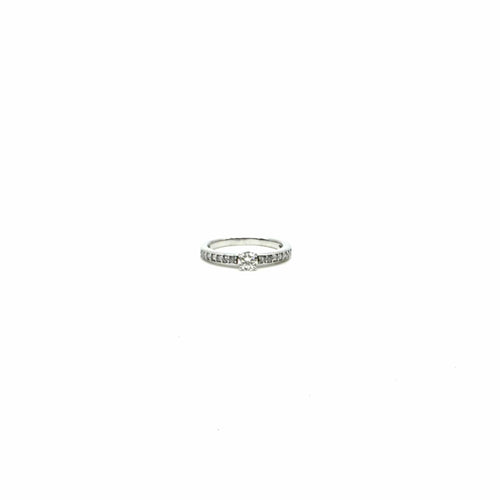 Bague 48 Solitaire accompagné - Bague en or blanc et diamants 58 Facettes Z15B51806