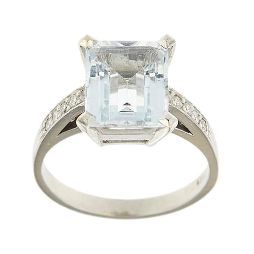 https://api-ledial.emberware.it/app/uploads/2026/03/39084-anello-oro-acquamarina-diamanti_50.jpg